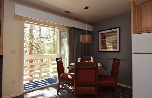 Lower Kingsbury Condo | Nevada Side 100% open New Years in Tahoe 2 Bed 1 Bath Close to Heavenly, Casinos