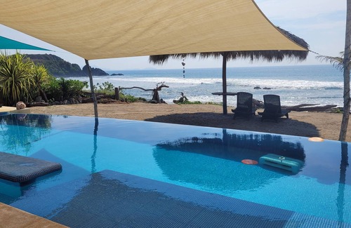 Troncones Villa | NEW 2-bedroom-Villa Cielito Lindo - Beach front infinity pool