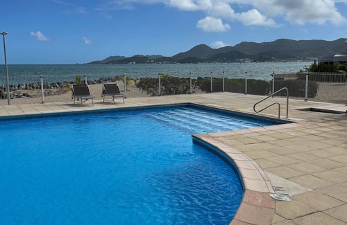 Nettle Bay House | New 2020! COCO BEACH luxury beach house for 2 to 5 people