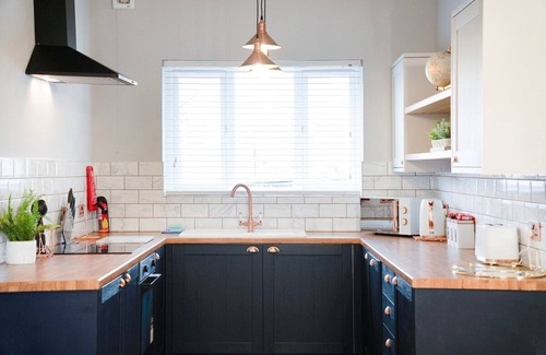 Hetton-le-Hole House | New! 2BR in Richard Street