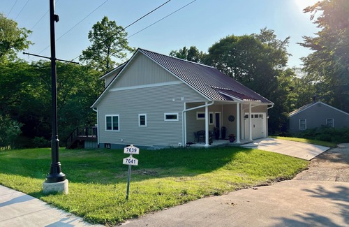 Egg Harbor House | New 4-bedroom home in Egg Harbor, 2 min drive to beach