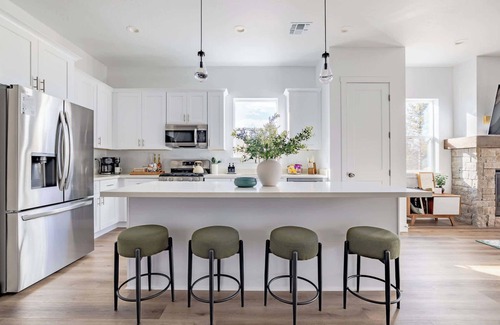 Flagstaff House | New 4BR Canyon Del Rio Retreat | Flagstaff
