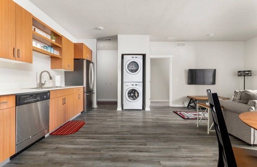 Traverse City Condo | *NEW* Amazing First Floor Condo Near Downtown TC