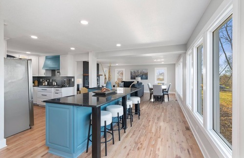 Independence House | New and Inviting in Independence