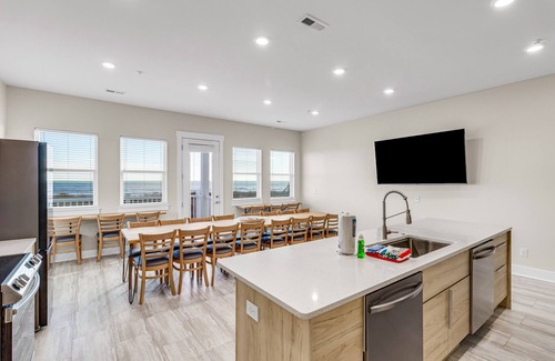 Crescent Beach House | New and Large Oceanfront Private Luxury Property with Incredible Views