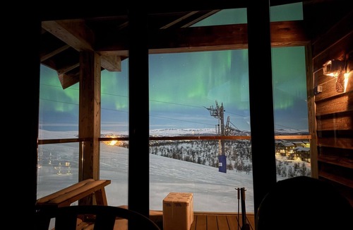 Hol Municipality Ski Chalet | New and modern mountain lodge with panaoramic view, ski inn/out