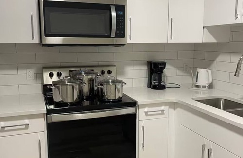 West Edmonton House | New Basement suite in Upland