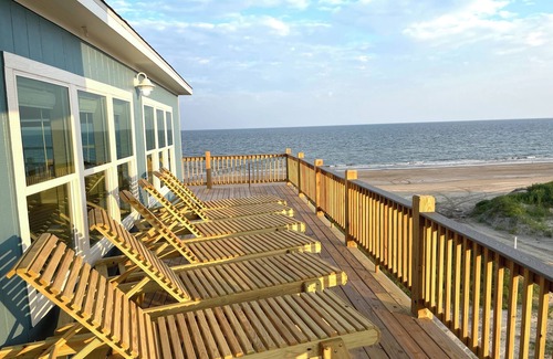 Gilchrist House | NEW Beach Front Home Away From Crowds- Seaside Sanctuary!