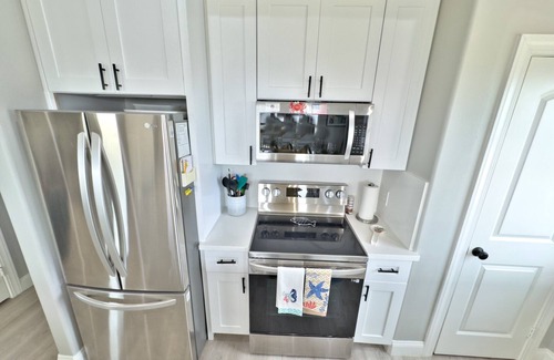 Surfside Beach House | New beach house 1 block from ocean w expansive island views