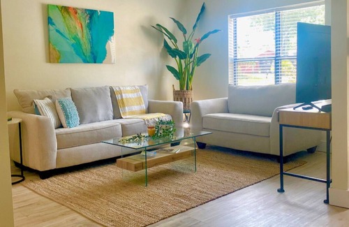 Dunedin House | NEW - Beachy Vibes & Golf Cart Rides in the Heart of Dunedin!