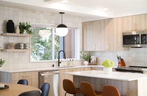 Downtown Vancouver House | New Beautiful Home - Next to DT! 3BD, 2.5BATH