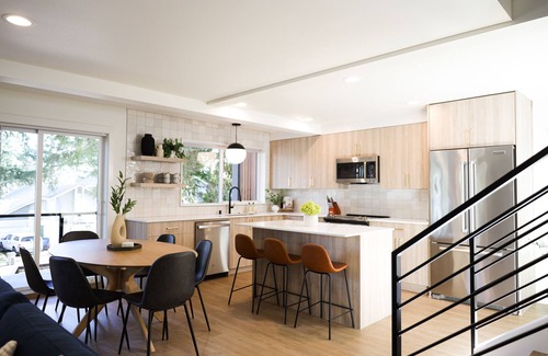 Downtown Vancouver House | New Beautiful Home - Next to DT! 3BD, 2.5BATH