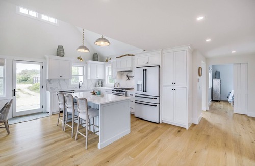 Campground Landing House | New Beautifully Designed Home with Private Beach Access