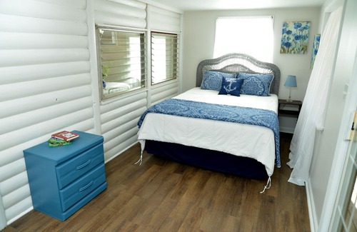 Versailles Cottage | New Beginnings Cottage