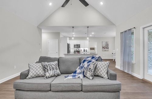 Pheba House | New Build | Close to MSU | Perfect for Families