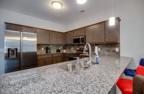 Hinesville House | New Build Home, Large Family 3 min to Ft Stewart