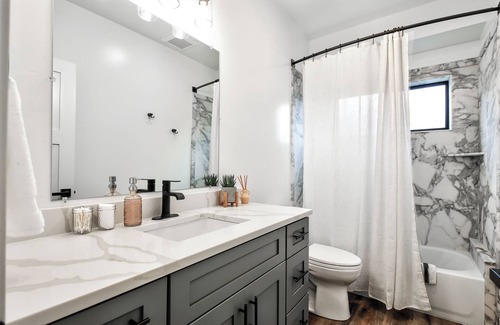Juneau Condo | New build w/AC, washer, etc.
