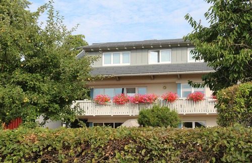Uehlingen-Birkendorf Apartment | NEW built * star comfort apartment with balcony