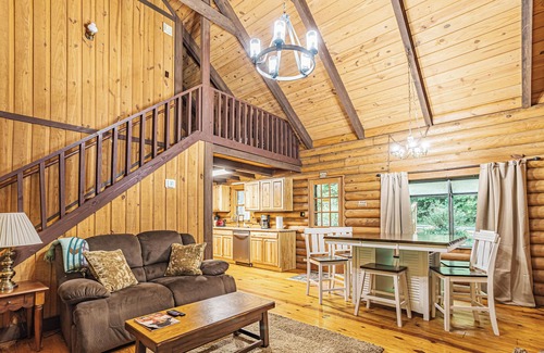 Lake Lure Cabin | New Cabin walking distance to Lake Lure Beach and minutes from Chimney Rock.