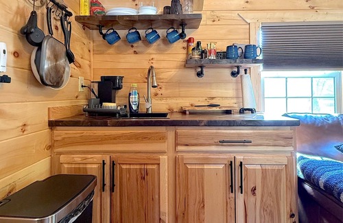 Town of Hope Cabin | NEW! Cabin with gazebo on the river! 111A