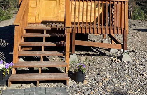 Cantwell Cabin | New Cabin with Loft on Private Lakes Near Denali National Park