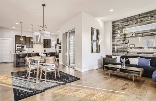 Northfield Apartment | New Central Park Home! Near DIA,20mins to Downtown