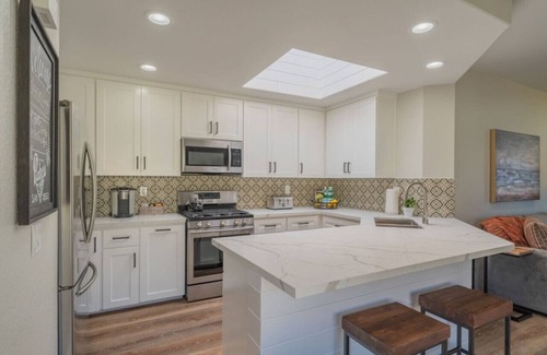 Ocean Beach Condo | NEW Charming Beach Style 2BR Half Block to OB Pier
