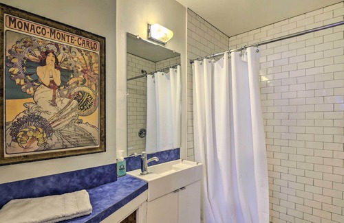 Lakeridge Cottage | NEW! Charming Seattle Cottage by Lake Washington!
