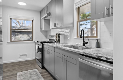 Richfield House | New! Chic 5-Bedroom Retreat!