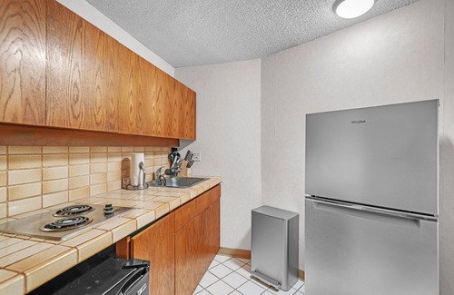 Downtown Honolulu Condo | NEW! Chic DT Honolulu Executive Condo