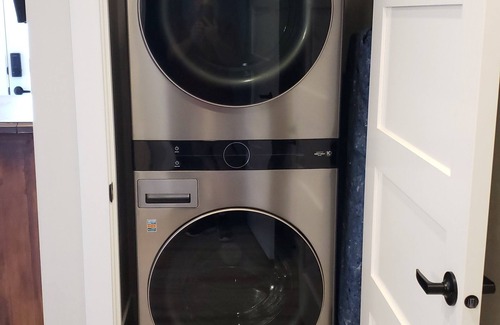 Hurricane Apartment | New, Clean, Comfy & Convenient!