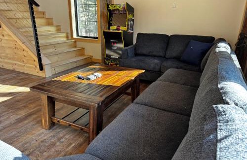 Plymouth Ski Chalet | New Construction, Post&Beam, 5 Acres