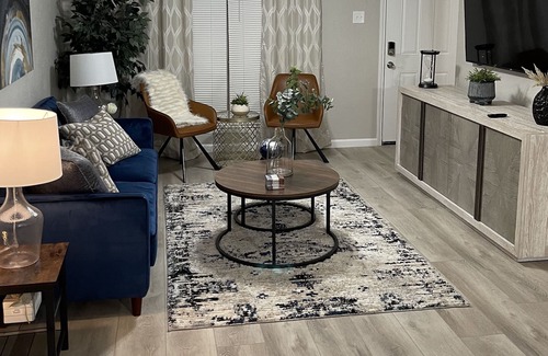 Dallas House | ** NEW Convenient Cozy Home 15 mins from Downtown Dallas