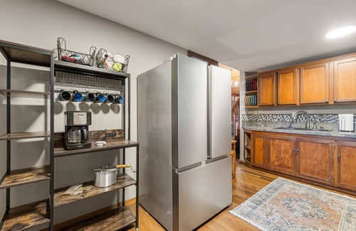 McCall House | New! Dew Drop Inn - Pet Friendly, 5-min walk to river access