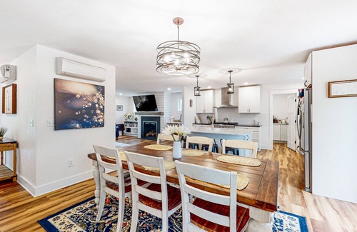 Kennebunk House | New, dog-friendly, custom-built home on 30 acres with firepit - near beaches