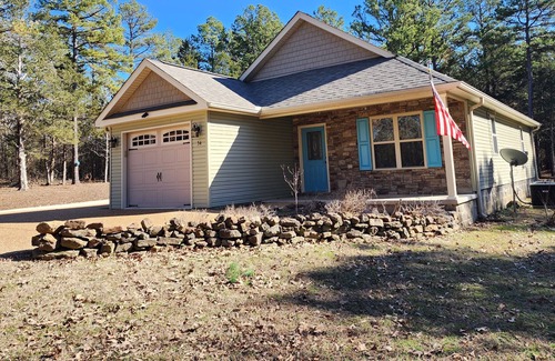 Higden House | NEW!!!! Endless Summer Hideaway on Greer's Ferry Lake!