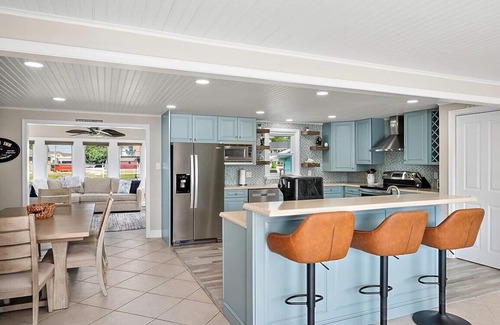 Keen-Wik On the Bay House | New for 2025 - 3 BR 2 BA Canal Front Home Close to MD AND DE Beaches
