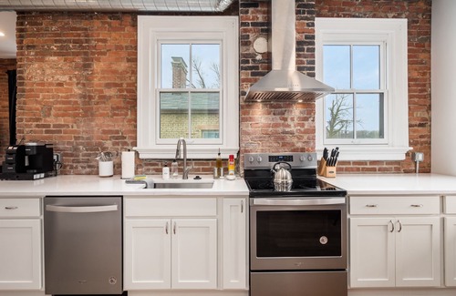 University District Apartment | NEW! | Free Parking | Central Location