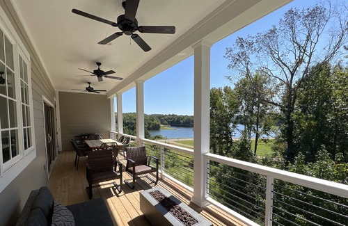 Oxford House | NEW Gorgeous Oxford Rental Close to Everything!