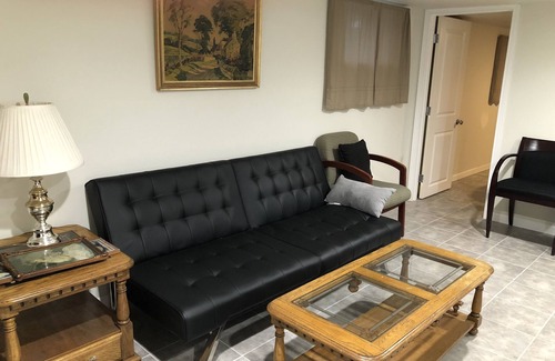 South End House | New! Guest Suite with Private Entrance