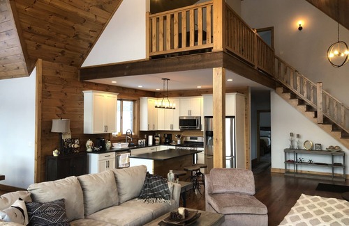 Windham House | "New Home" Idyllic Mt Views ,Pond & Horse farm views 2 min to Town