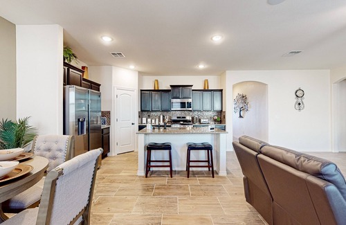 Biggs Field House | New home with private yard, outdoor games, BBQ, central AC, & W/D
