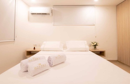 Manga Hotel | New hotel casa boutique mishka room 102 air tv minibar private bathroom wifi