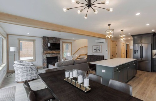 South Casco House | New House on Big Sebago w/Private beach & dock!