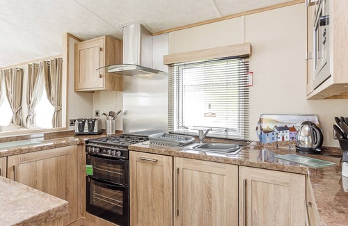 Looe House | New in 2017. Stylish and contemporary clad holiday home.