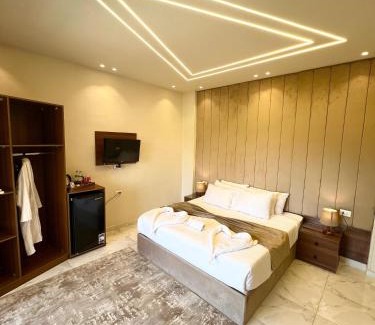 Al Haram Hotel | New Jazal pyramids view