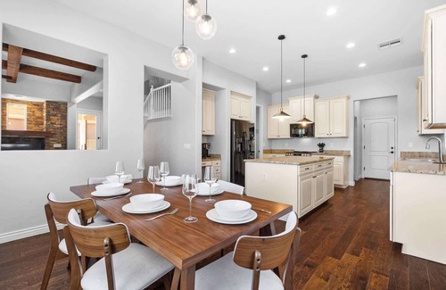 Montecito in Estrella House | NEW! King bed, Pool, Fire Pit, Office