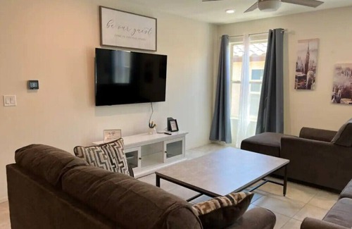 Tucson House | New, large, and beautiful house on the East side of Tucson