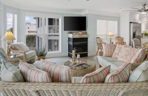 North Carolina Coast Villa | NEW LISTING! About the View (3-Bedroom Villa) by RedAwning