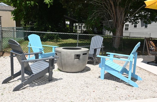 Villas Cottage | NEW LISTING! Beautiful Bayview Cottage a short walk to the beach